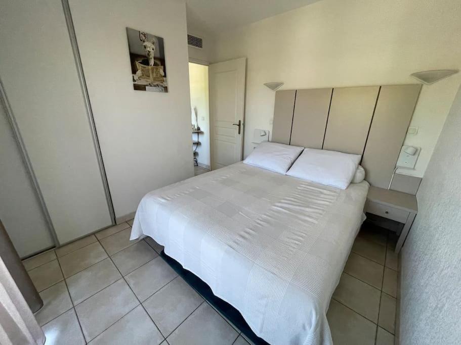 Cote D'azur- Les De Robinson Apartamento