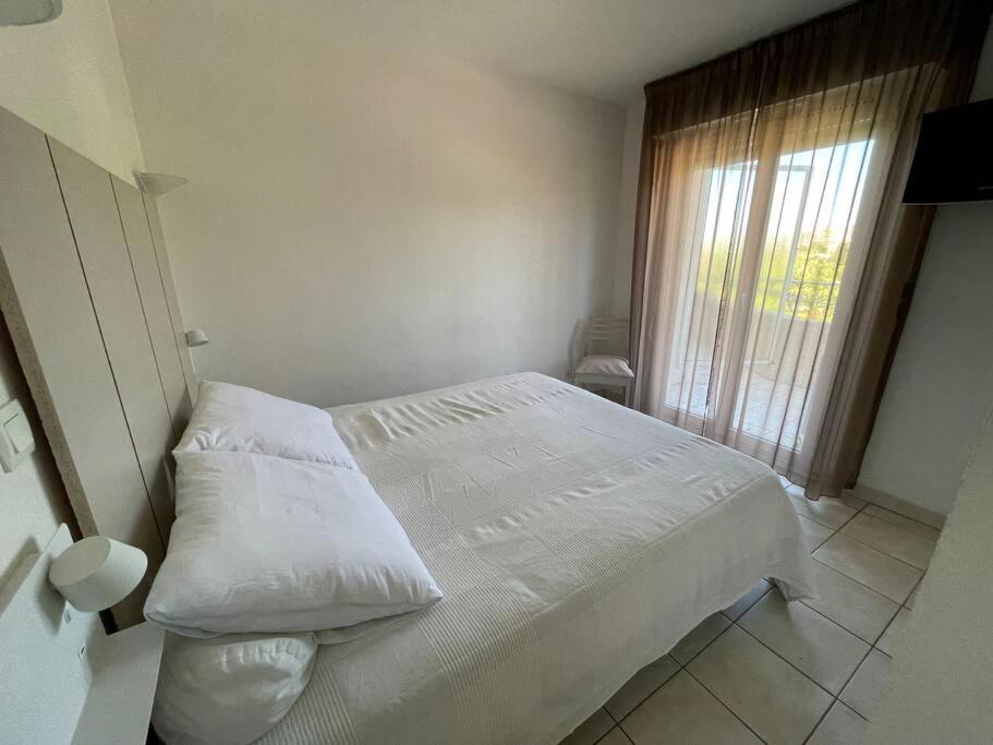Cote D'azur- Les De Robinson Apartment *
